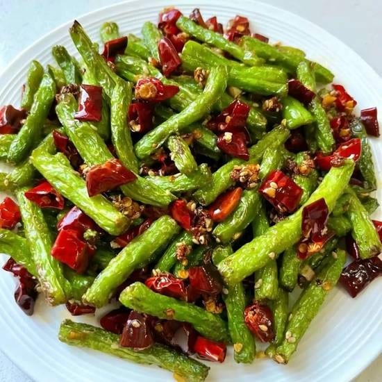 G6. 干煸四季豆 Sautéed Fried String Bean.