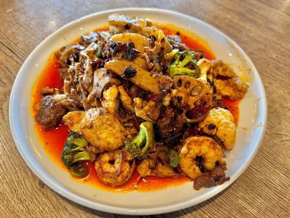 麻辣香锅 Mala Stir-fry Pot.