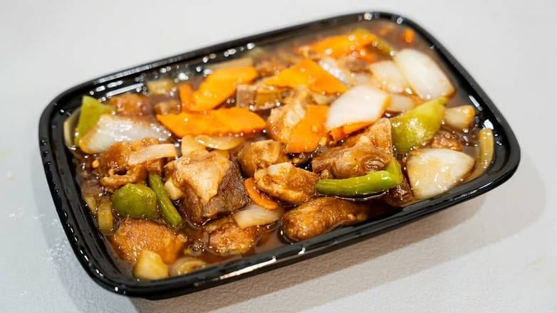 E10. 红烧排骨 House Pork Rib.