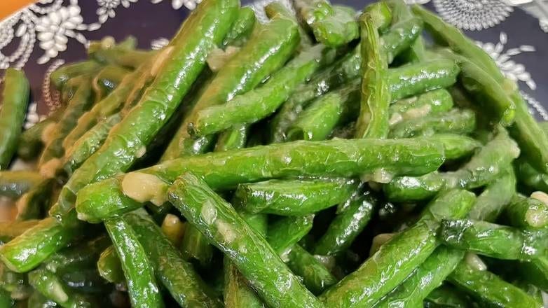 G7. 蒜蓉四季豆 Garlic String Bean.