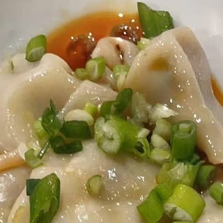 M6. 红油抄手 Spicy Pork Wonton