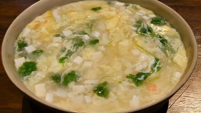 D12. 海鲜豆腐羹 Seafood Tofu Stew.