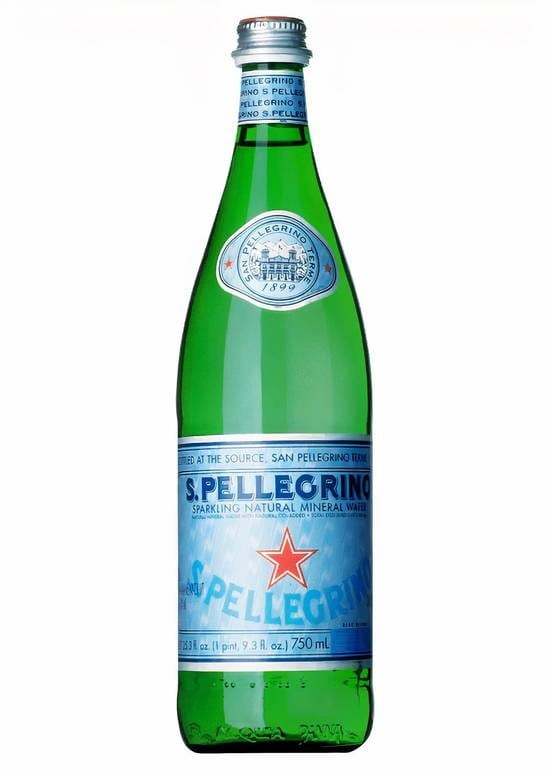 S. Pellegrino Sparkling Natural Mineral Water 圣培露/聖沛黎洛天然氣泡水 750ml.