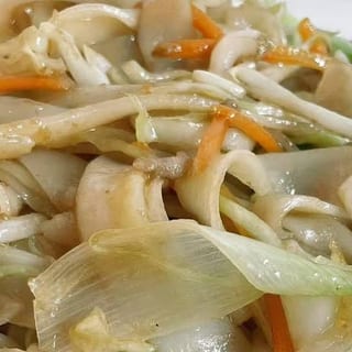 H15. 干炒牛河 Beef Chow Fun (Rice Noodle)