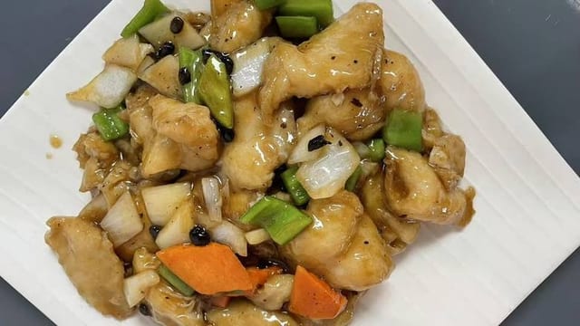 豆豉鱼片 Black Bean Fish Fillet.