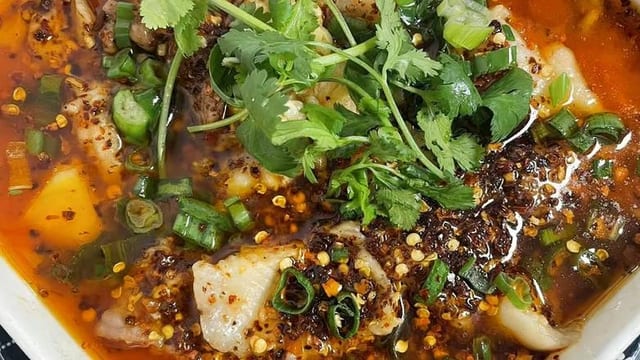 水煮两样 Water-Boiled Mix.