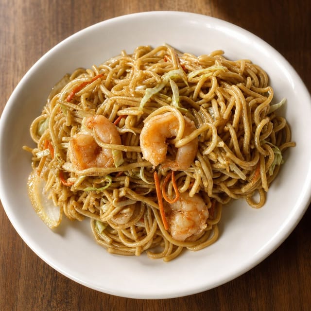 H12. 虾炒面 Shrimp Lo Mein.