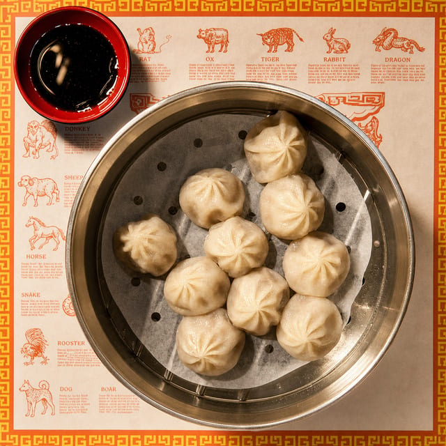 M11. 小笼包 Small Steamed Bun (10 Pieces.).