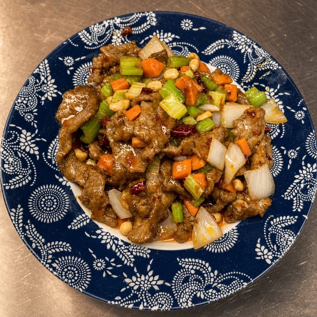 宫保牛 Kung-Pao Beef.