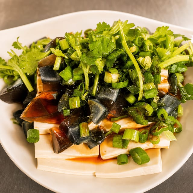 A3. 皮蛋豆腐 Preserved Eggs with Tofu.