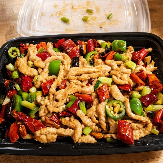 湖南小炒猪肉 Hunan Style Stir-Fry Pork.