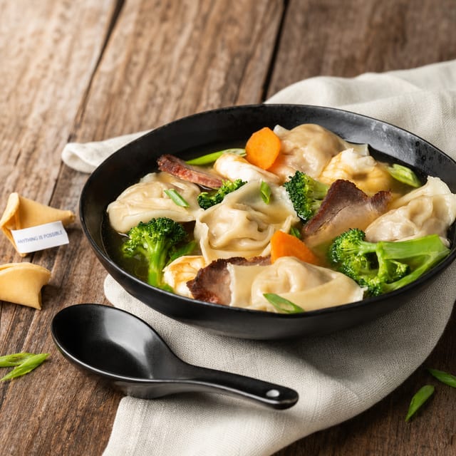 D.19 什锦云吞汤 Wor Wonton Soup.