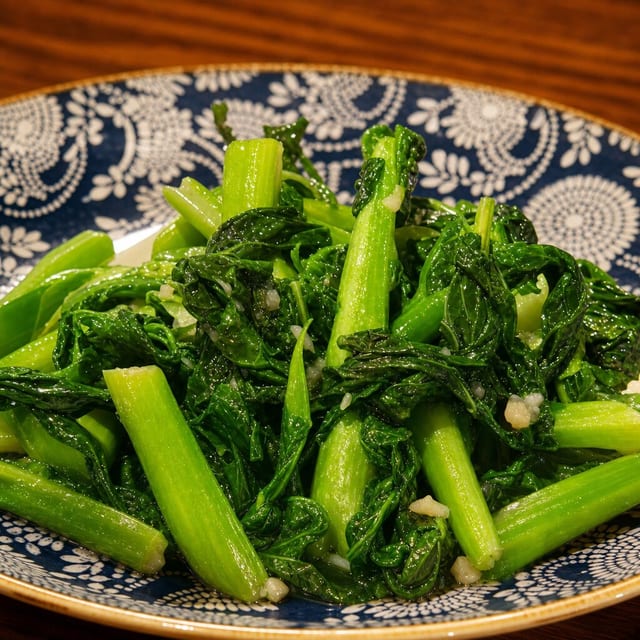 G11. 蒜蓉時令蔬菜 Garlic Seasonal Vegetables.