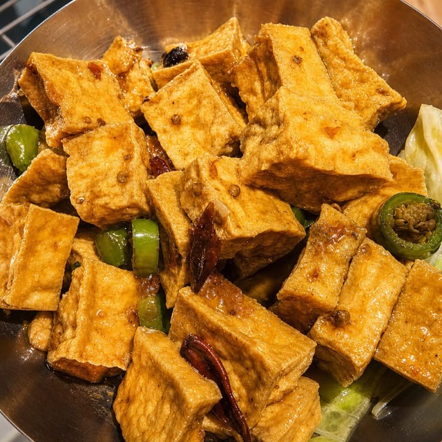 干锅豆腐 Grilled Tofu Pot.